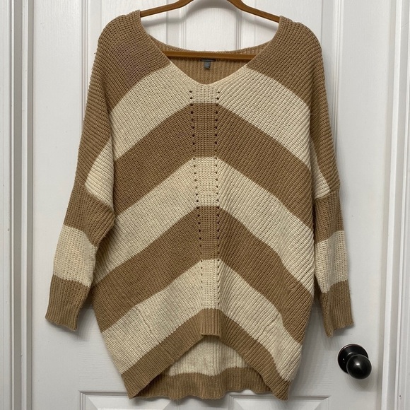 Charlotte Russe Oversized Knit Tunic Sweater Striped Size Medium - Picture 1 of 11